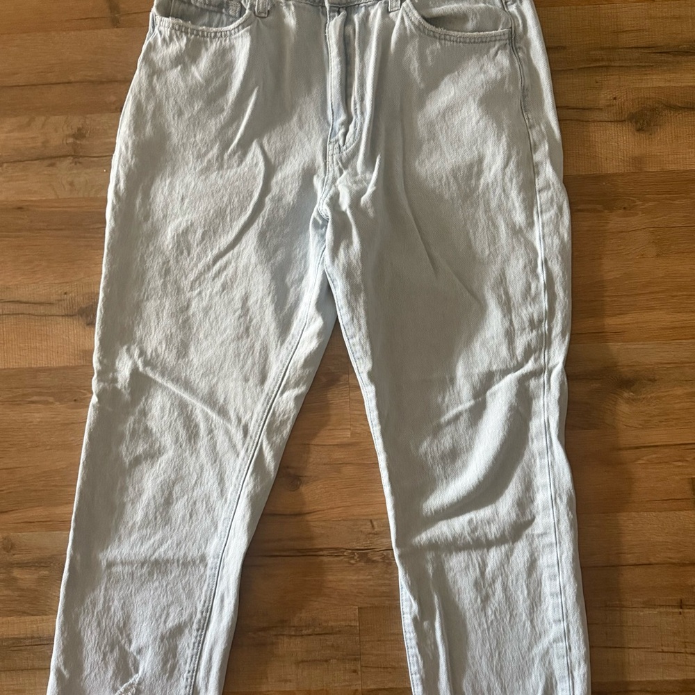 Women's Light Blue Cropped Jeans